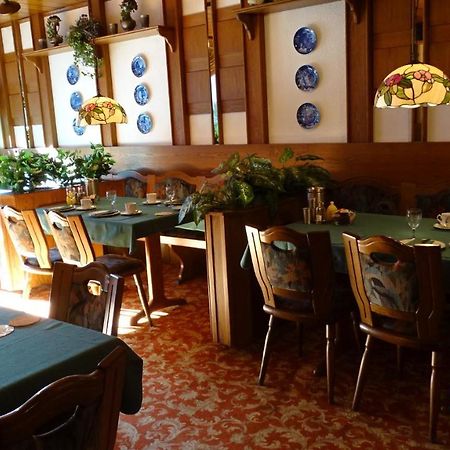 Bed & Breakfast Hotel Helga Hein ดุสเซลดอร์ฟ ภายนอก รูปภาพ
